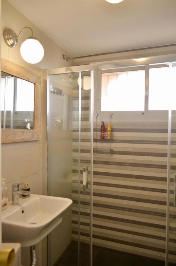 Appartement Carihuela Un Dormitorio Junto Al Mar à Torremolinos Extérieur photo