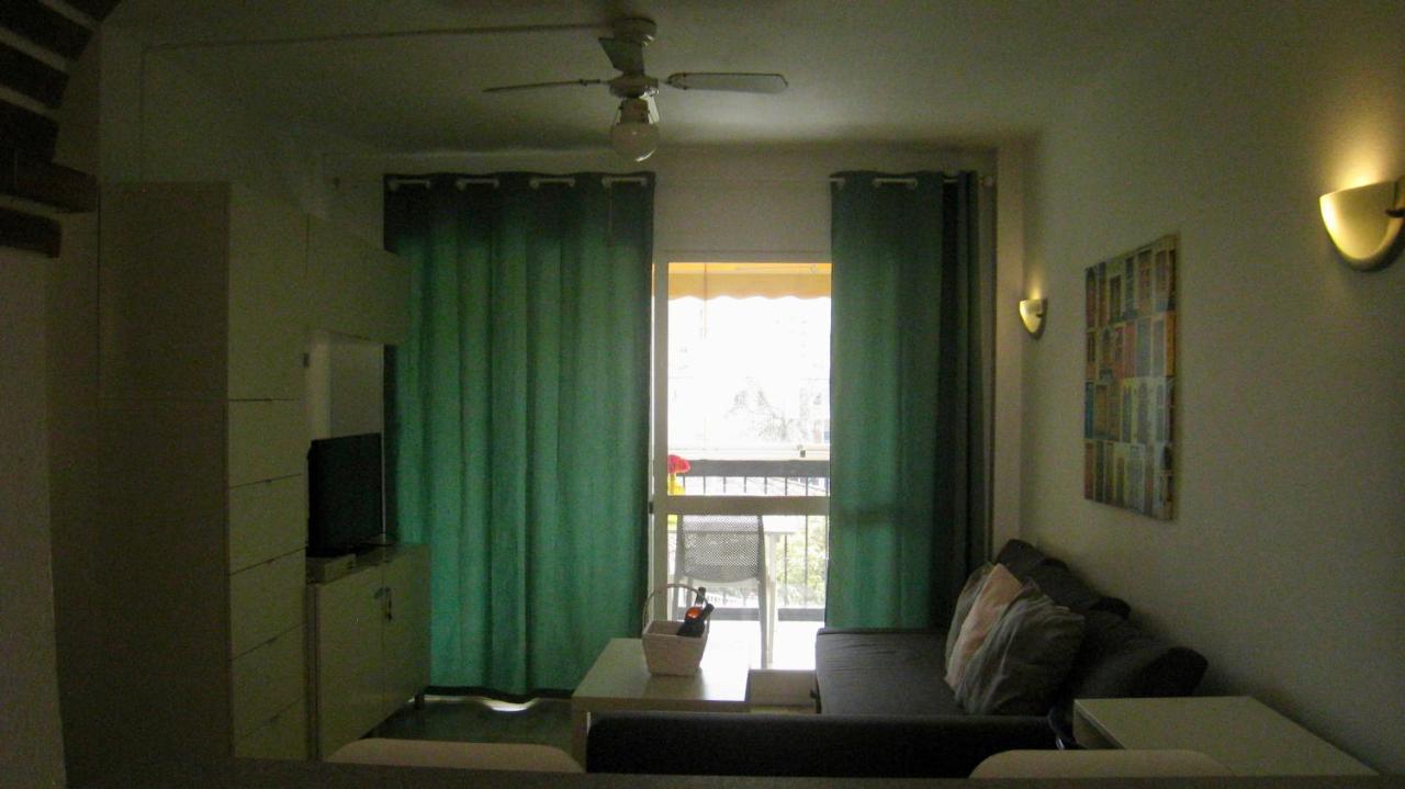 Appartement Carihuela Un Dormitorio Junto Al Mar à Torremolinos Extérieur photo