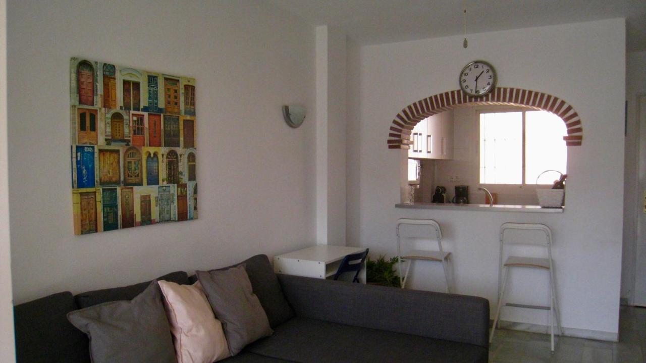 Appartement Carihuela Un Dormitorio Junto Al Mar à Torremolinos Extérieur photo
