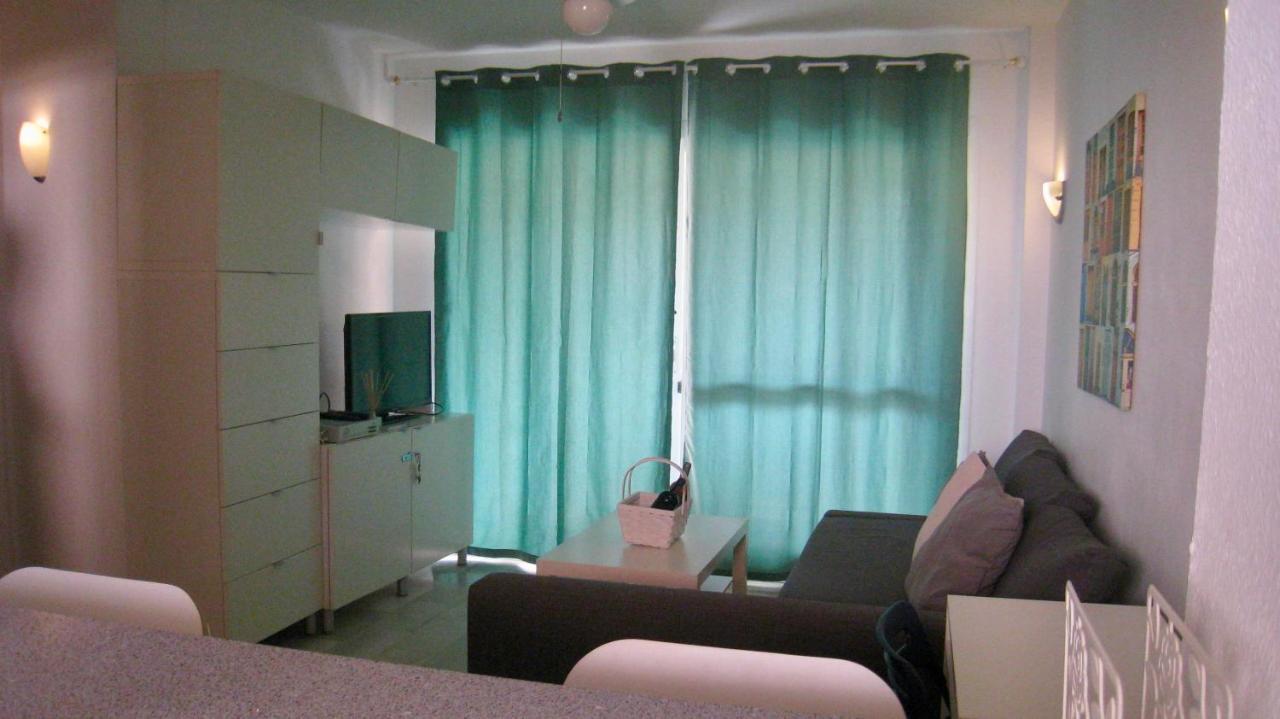 Appartement Carihuela Un Dormitorio Junto Al Mar à Torremolinos Extérieur photo